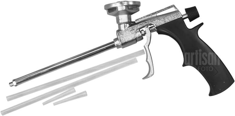SOUDAL pistole na pěnu s dodávanými náhradními prodlužovacími hroty