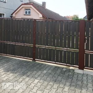 Rekonstrukce plotu a vrat