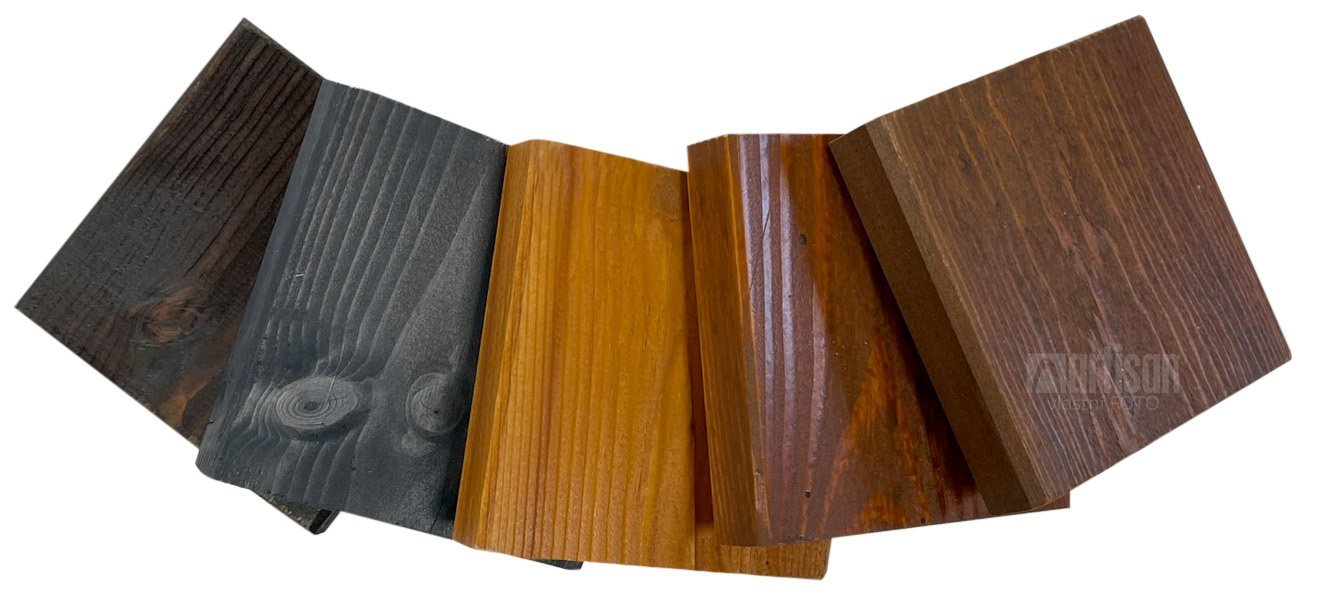 Vzorky barvených dřevěných plotovek v 5 odstínech k rozeslání